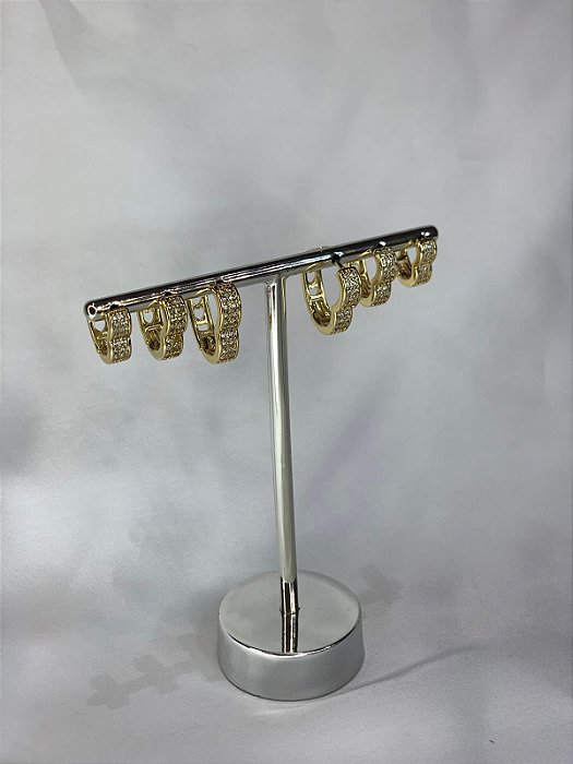 TRIO DE ARGOLAS DE CORAÇÃO CRAVEJADAS DOURADO