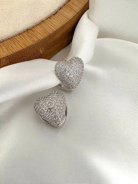 BRINCO CORAÇÃO CRAVEJADO PRATA