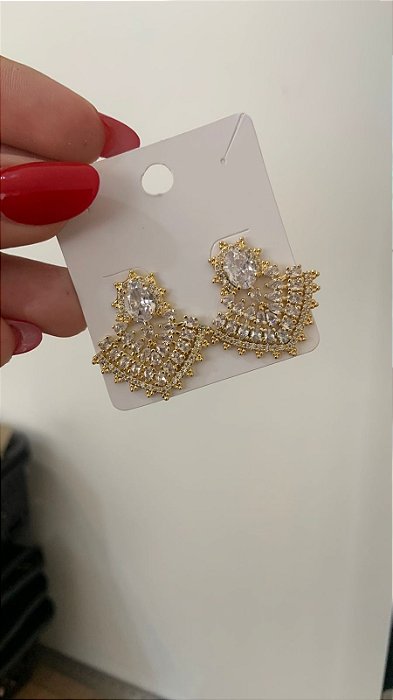 BRINCO TRIANGULO CRISTAL