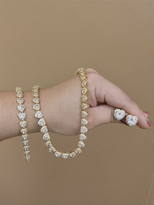 CONJUNTO INSPIRAÇÃO ARIANA CORAÇÃO OURO (BRINCO E COLAR)