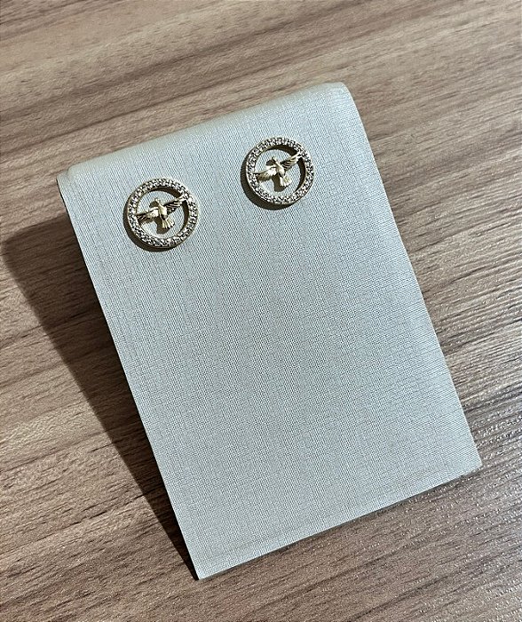 BRINCO ESPISITO SANTO COM CIRCULO CRAVEJADO OURO