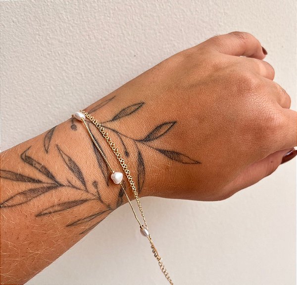 PULSEIRA DUPLA CORAÇÕES PEROLA