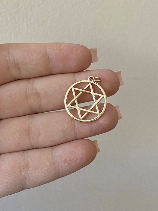 PINGENTE ESTRELA DE DAVI MEDIA DOURADA