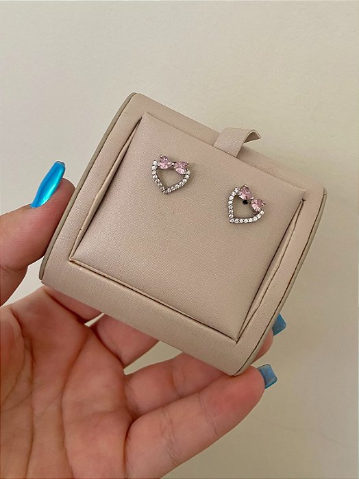 BRINCO CORAÇÃO CRAVEJADO LAÇO ROSA