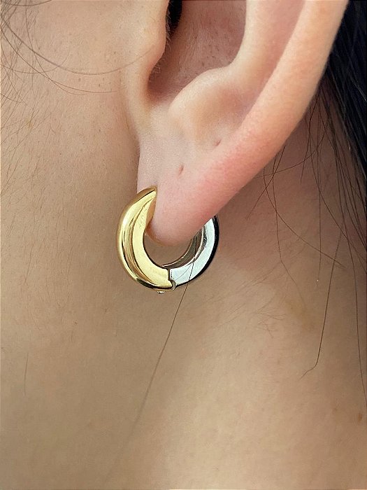 BRINCO ARGOLA CLICK DOURADA E RODIO