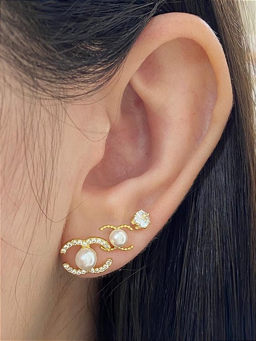 BRINCO TRIO INSPIRAÇÃO CHANEL COM PEROLA PINO DE AÇO