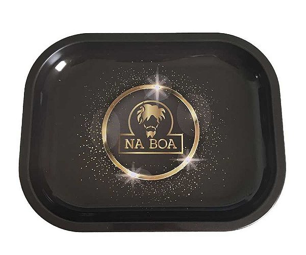 Bandeja Pequena De Metal Na Boa