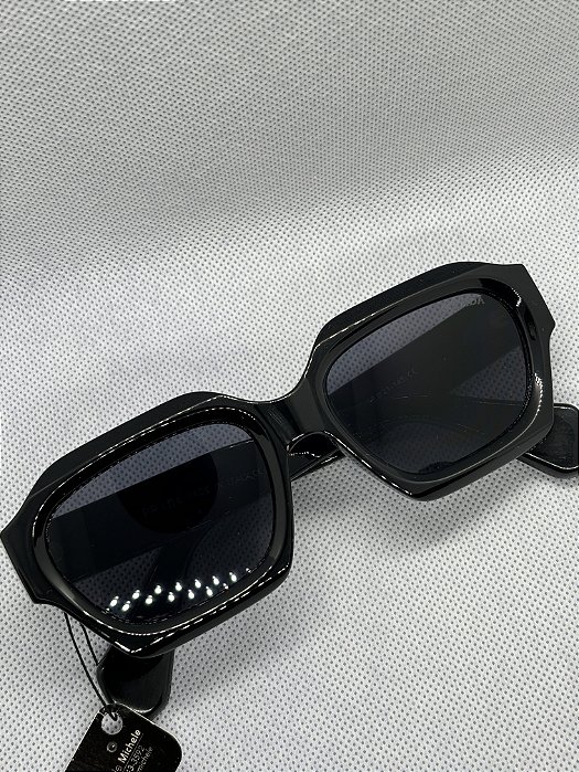 @ Óculos de sol quadrado preto PRA