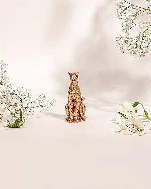 Escultura Leopardo Sentado Poliresina Dourado