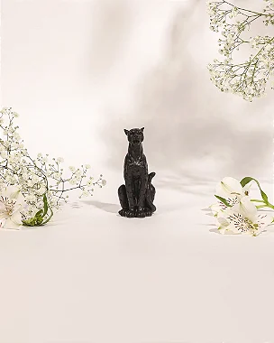 Escultura Leopardo Sentado Poliresina Preto