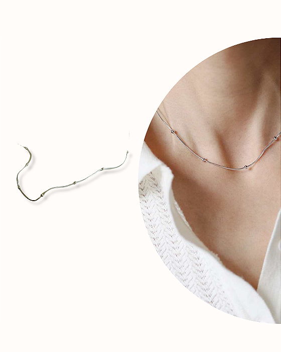 COLAR FEMININO BOLINHA ESPAÇADA