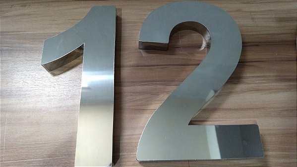 NÚMEROS EM AÇO INOX 15CM cada