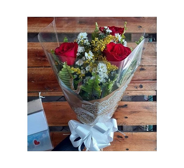 Buquê de Rosas Vermelhas - Modelo Trio Pop Tradicional