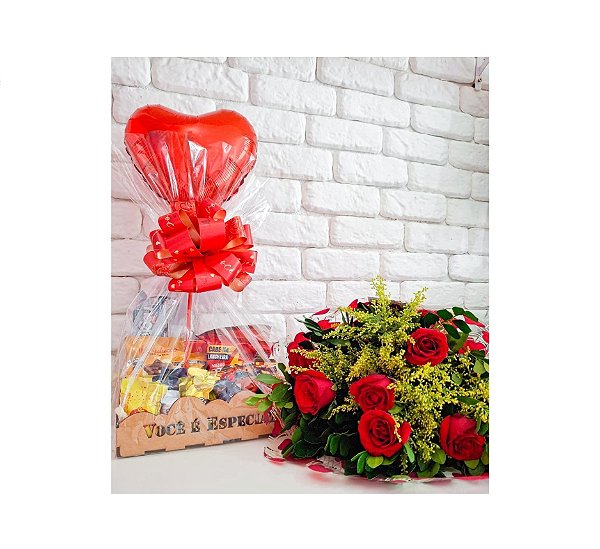 Combo Você é Especial - Cesta com Chocolates + Buquê de Rosas Vermelhas