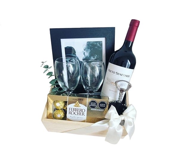 Box Siena: Vinho + Taças + Chocolate + Abridor + Porta Retrato