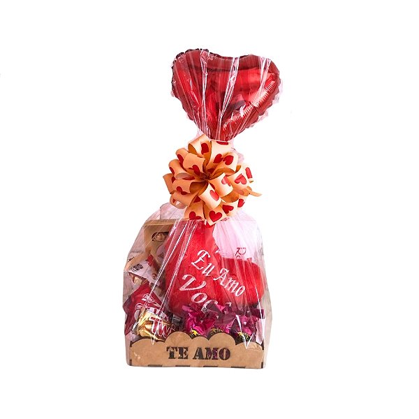 Cesta com Chocolate e Pelúcia Modelo Te Amo Premium