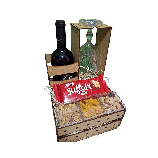 Cesta com Vinho, Taça e Petisco - Modelo Elegância