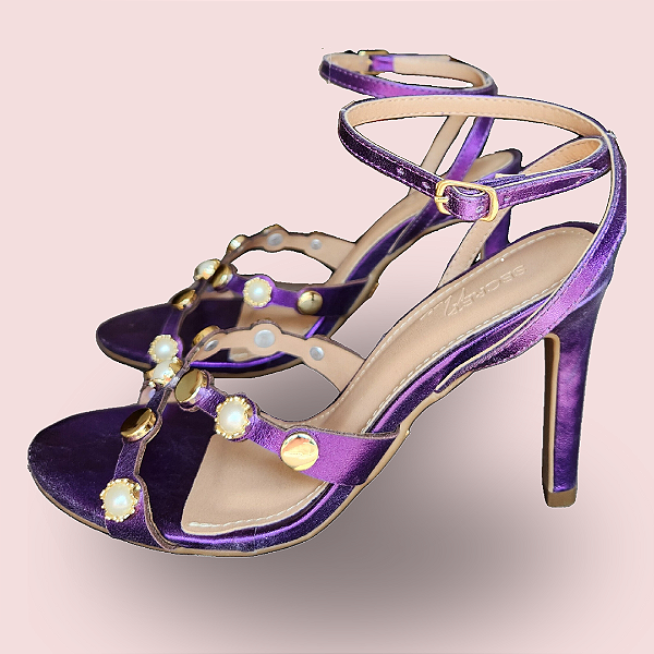 Sandália em Couro Roxo Púrpura Lolli
