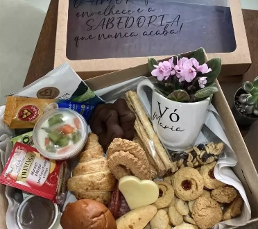 Cesta Café da Manhã/Tarde com Amor Completa