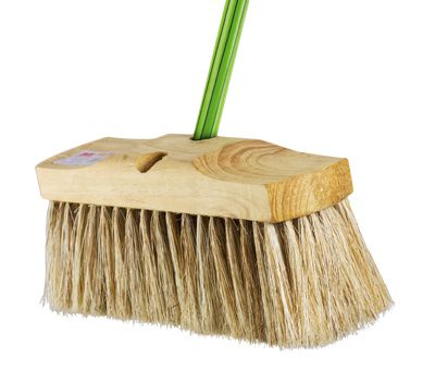 VASSOURA DE SISAL C/CABO