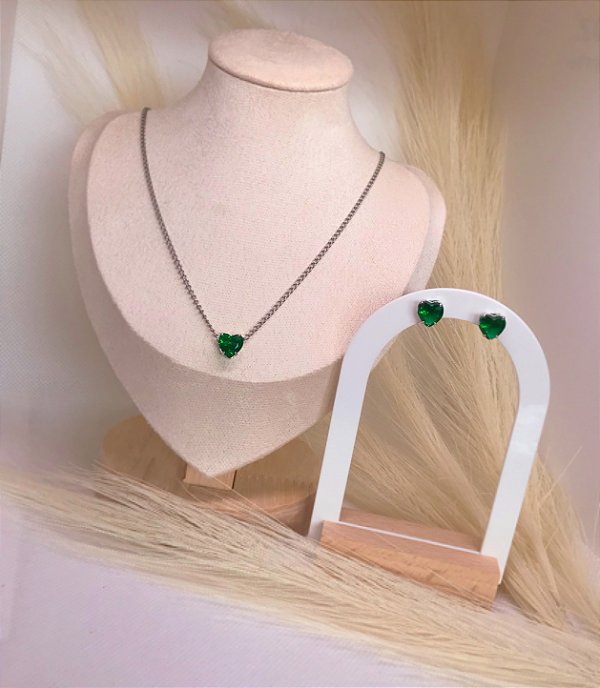 Conjunto colar e brincos coração