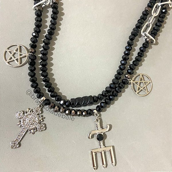 Guia de Exu Capa preta com corrente