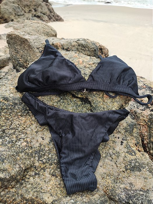 Conjunto Asa Delta Preto Canelado