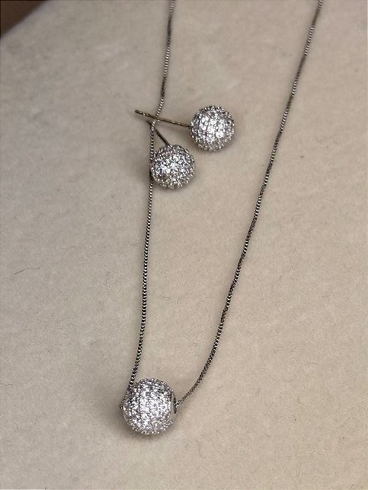 Conjunto colar e brincos esfera microcravejada