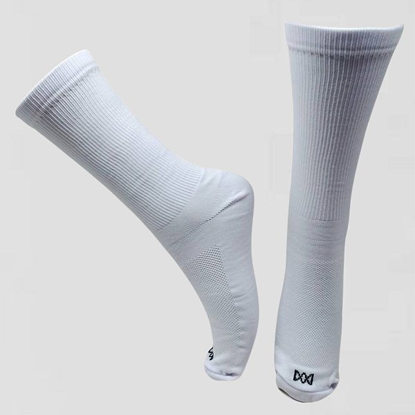 Meia Cano Medio Divertida Básica em Poliamida - BRANCA