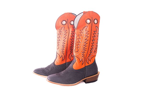 Bota Masculina Mr West - Modelo Carrapeta - Cano Alto/Solado couro/Salto de madeira - Cor laranja/cabeça preta/bico quadrado - Cód. B-58P 2510 Preto