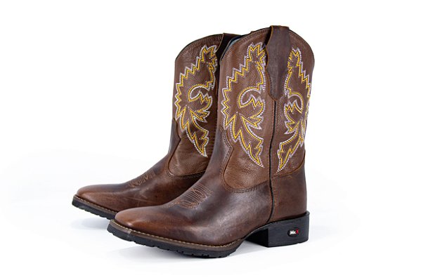 Bota Masculina Mr West B-36 852 BC/AM/ Cor 1474 Fóssil Tabaco/ Flat Tabaco/ Solado Flex/ Bico Quadrado/ Vira Cor Café