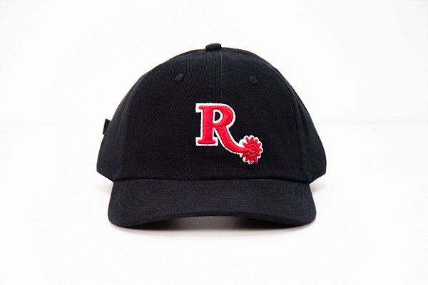 Boné West Barn Preto com bordado vermelho