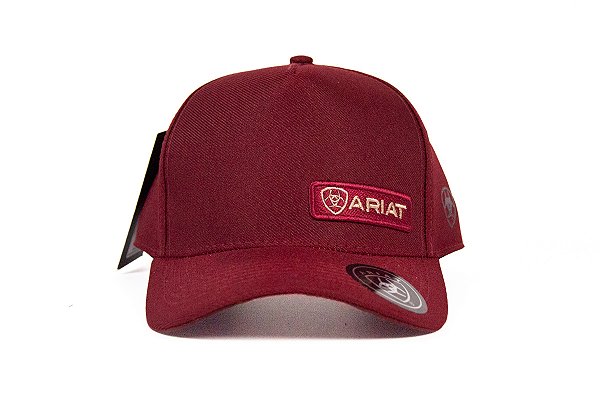 Boné ARIAT - marsala bordado dourado