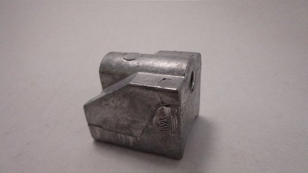 Chaveta / Cunha Cubo Cesto Maquina de levar Electrolux 65400634 Original