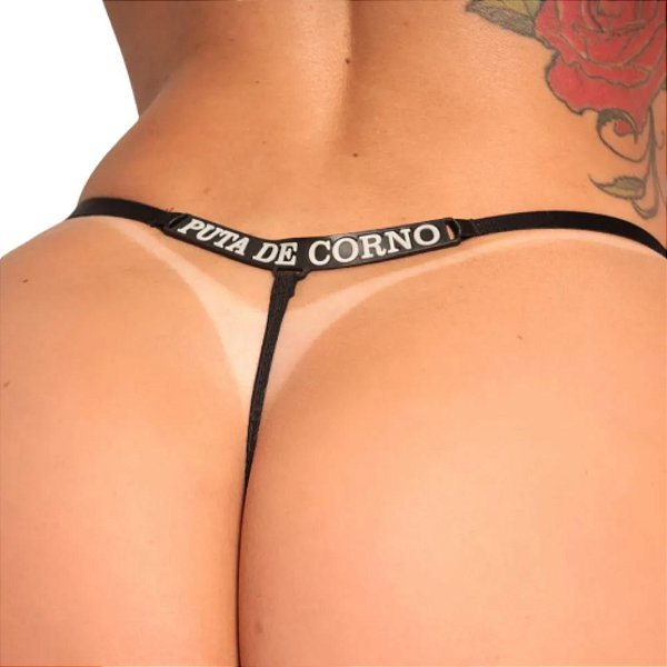 Calcinha PUTA DE CORNO - Sensual com Escrita Brilha no Escuro - PRETA
