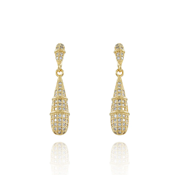 Brinco Pendente Cravejado com Zircônias Cristais – Elegância em Cada Movimento