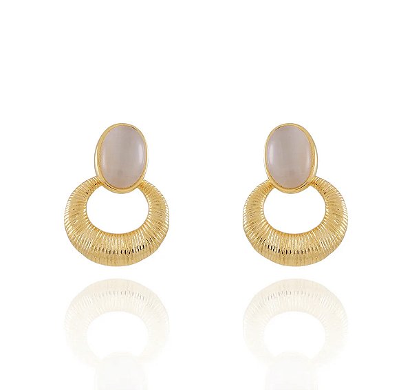 Brinco Pêndulo com Madrepérola Branca • Banhado a Ouro 18k