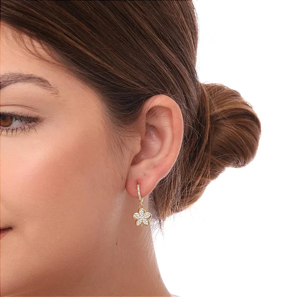 Argola Articulada de Flor Cravejada Cristal • Banhado a Ouro 18k