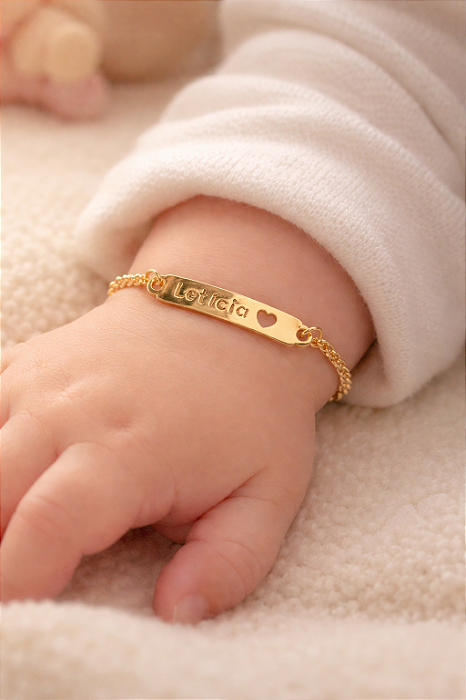 Pulseira Baby Personalizada Banhado a Ouro 18k – Coração Vazado - Um Amor Gravado Para Sempre