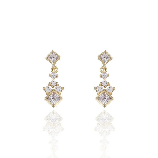 Brinco Pêndulo Cravejado Cristal • Banhado a Ouro 18k