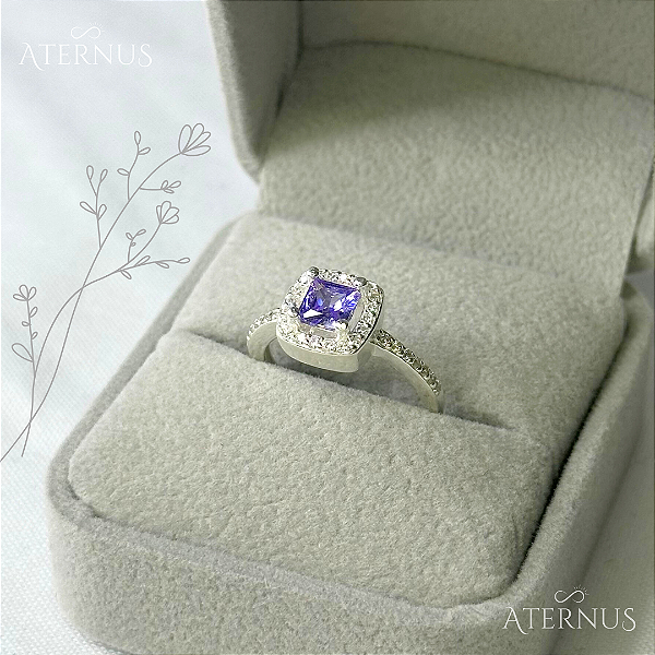 Anel Zirconia Quadrada Roxa Cravejado
