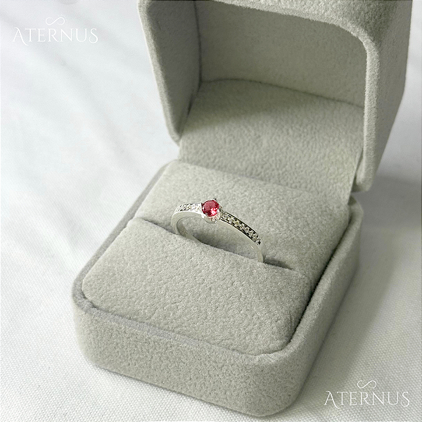 Anel Zircônia Rosa Cravejado - Prata 925