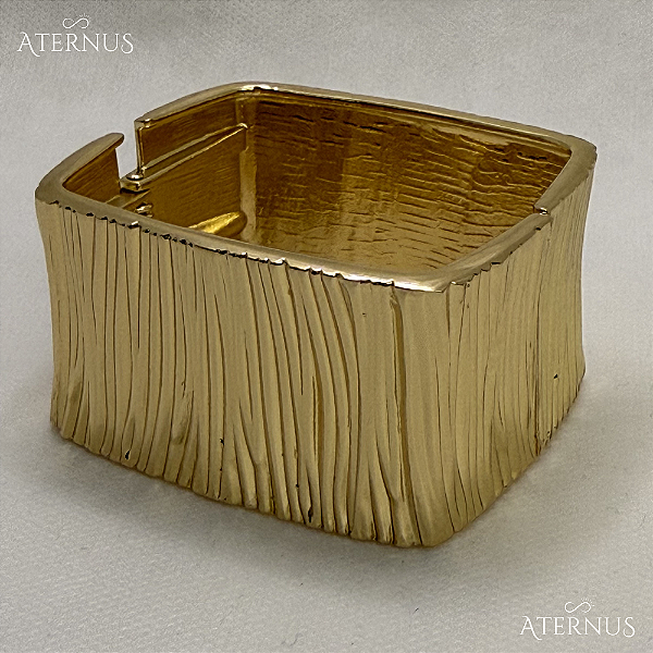 Bracelete Quadrado Robusto Texturizado - Ouro
