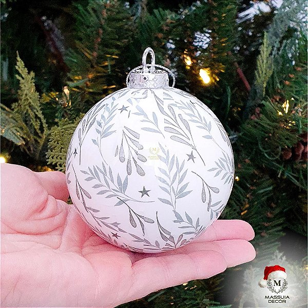 Bola Branca Folhagem