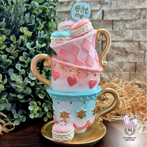 Xícaras com Macarons