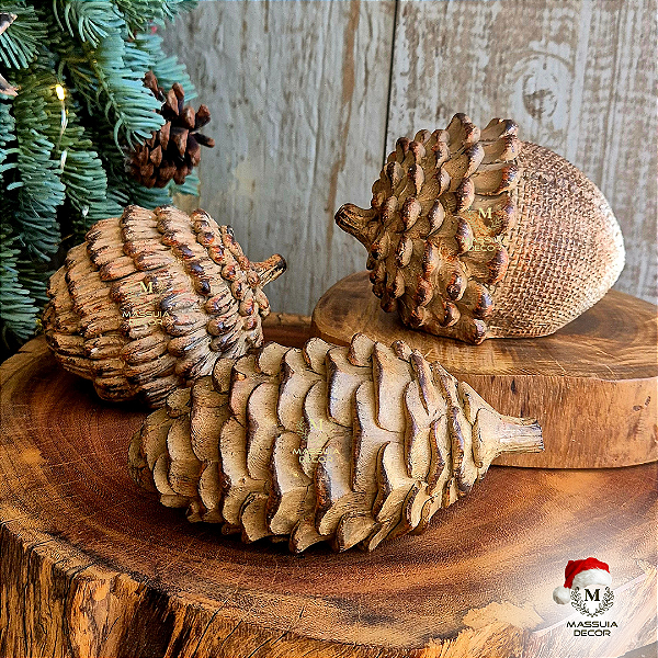 Trio de Pinhas Rústicas