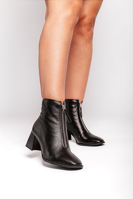 Bota Mariah em Couro Preta