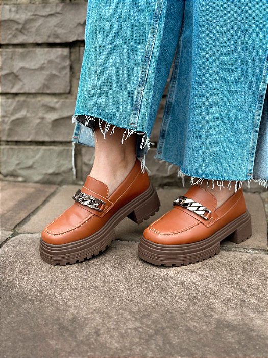 Loafer Larissa Caramelo