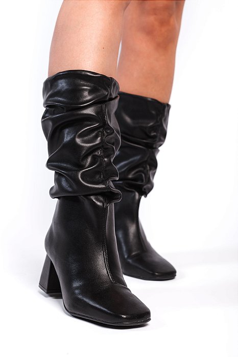 Bota Mica Slouchy Preta