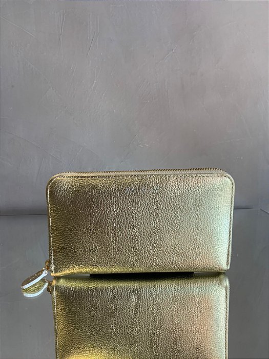 Carteira em Couro Dourada